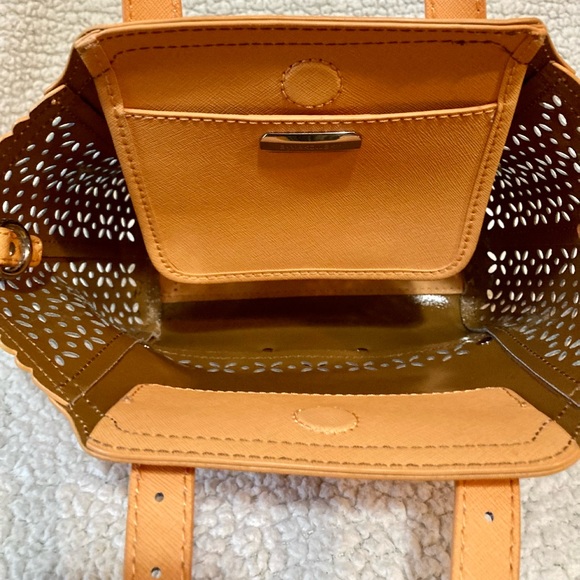 NWT B. MAKOWSKY MINI TESSA SAFFIANO LEATHER BAG - Picture 10 of 11